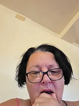 Snapshot of Diana_Diafan chatting on June 28, 3:56 am Diana Diafan online show from June 28, 3:56 am