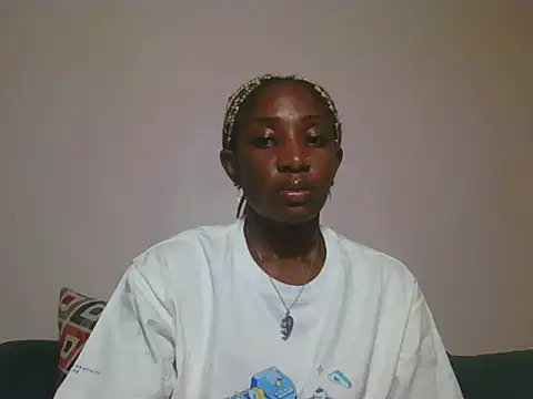 Snapshot of Hornycammy23 chatting on June 9, 8:37 am Hornycammy23 online show from June 9, 8:37 am