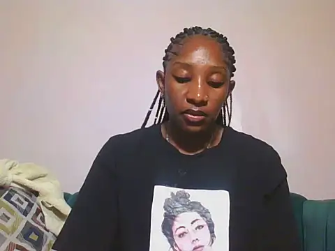 Snapshot of Hornycammy23 chatting on June 13, 7:50 am Hornycammy23 online show from June 13, 7:50 am