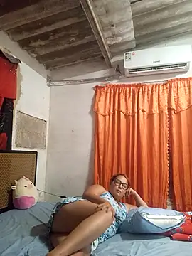 Snapshot of PGLROSEX chatting on May 26, 12:17 am PGLROSEX online show from May 26, 12:17 am