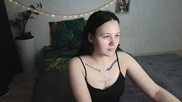Tori cute online show from June 15, 2:25 am