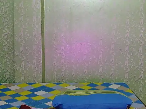 Snapshot of Itz-jasleen chatting on July 7, 6:58 am Itz-jasleen online show from July 7, 6:58 am