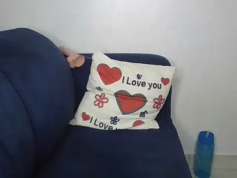 Snapshot of Kinky_Sexy chatting on June 13, 6:11 am Kinky Sexy online show from June 13, 6:11 am