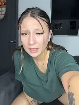 Sasha marshall1 online show from May 19, 9:32 pm