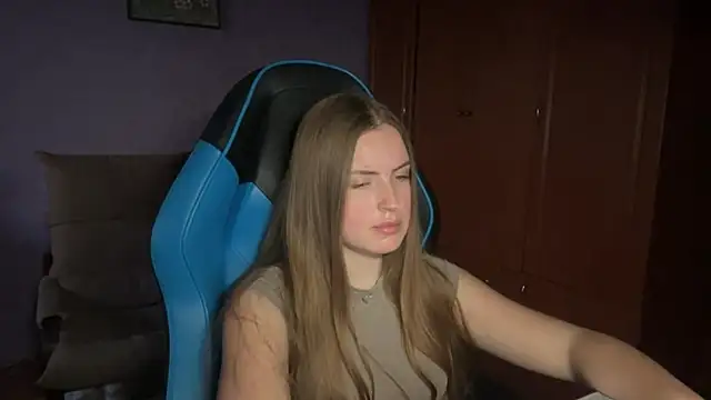 SilkSinner  online show from June 15, 5:37 pm