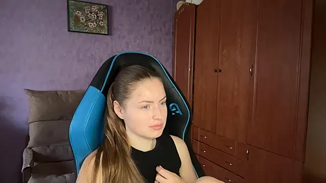 SilkSinner  online show from June 19, 9:24 am