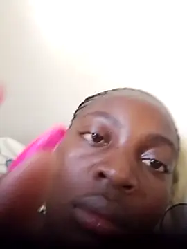 Snapshot of Ebonysweetlyne chatting on June 11, 10:24 am Ebonysweetlyne online show from June 11, 10:24 am