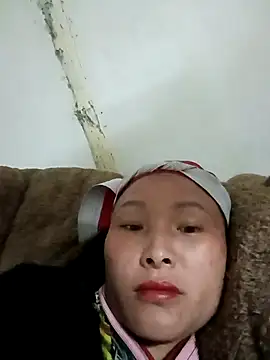 Snapshot of -Lala-03 chatting on May 21, 12:17 am -Lala-03 online show from May 21, 12:17 am