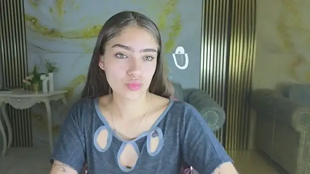 Snapshot of Valeriaa_s chatting on July 2, 12:11 pm Valeriaa s online show from July 2, 12:11 pm