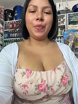 ISABELLA  LUNA online show from July 17, 2:02 pm