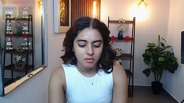Snapshot of _Lucy_Grey_ chatting on June 11, 11:08 am Lucy Grey online show from June 11, 11:08 am