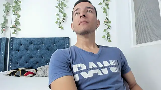 Snapshot of scarlett_777_dante chatting on June 16, 2:09 pm scarlett 777 dante online show from June 16, 2:09 pm