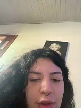 Snapshot of Greseli chatting on May 29, 1:31 pm Greseli online show from May 29, 1:31 pm