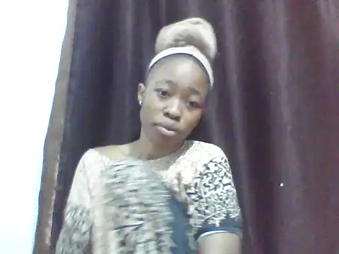 Snapshot of bubble_candi chatting on June 19, 5:12 am bubble candi online show from June 19, 5:12 am