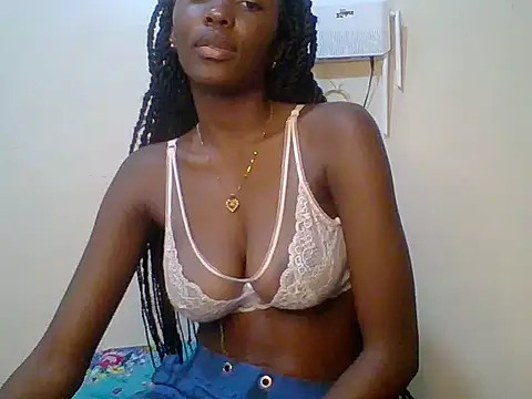 Shania loveer online show from June 3, 8:03 pm