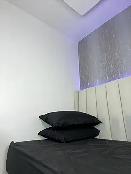 Snapshot of Mia_Cartter_ chatting on June 17, 3:53 am Mia Cartter online show from June 17, 3:53 am