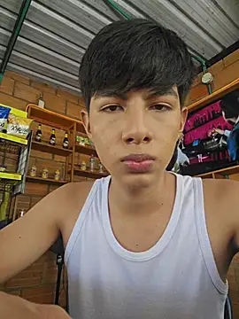 Snapshot of phuwin_bj chatting on June 26, 2:54 pm phuwin bj online show from June 26, 2:54 pm