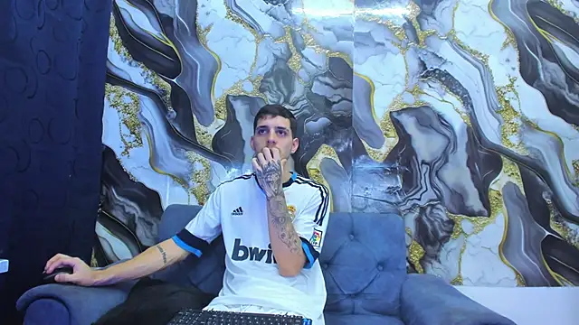 boy max latin online show from June 20, 4:04 am