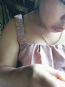Snapshot of Lyvanmay- chatting on July 2, 2:22 am Lyvanmay- online show from July 2, 2:22 am