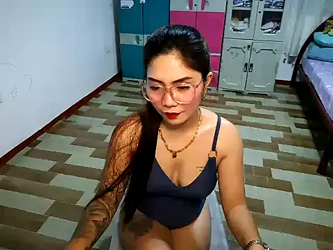 Snapshot of Sexynica chatting on June 27, 2:34 pm Sexynica online show from June 27, 2:34 pm