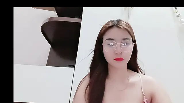 Snapshot of Micky-love chatting on June 16, 3:53 am Micky-love online show from June 16, 3:53 am