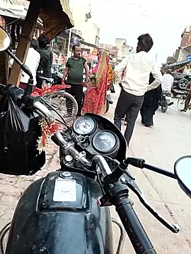 Snapshot of its__aaru01 chatting on May 20, 1:06 pm its aaru01 online show from May 20, 1:06 pm