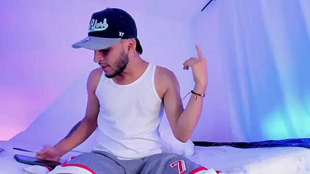  Kevin xxx online show from January 25, 1:19 pm