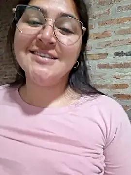 Snapshot of morena95_ chatting on June 26, 1:26 pm morena95 online show from June 26, 1:26 pm
