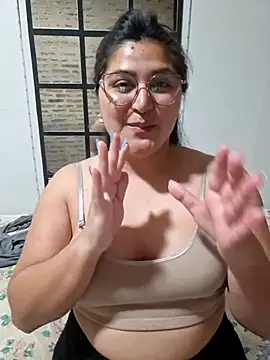 Snapshot of morena95_ chatting on July 1, 5:56 pm morena95 online show from July 1, 5:56 pm