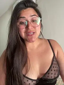 Snapshot of morena95_ chatting on July 14, 6:13 pm morena95 online show from July 14, 6:13 pm