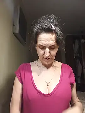 Snapshot of Alene_Lorrie chatting on June 18, 8:35 pm Alene Lorrie online show from June 18, 8:35 pm