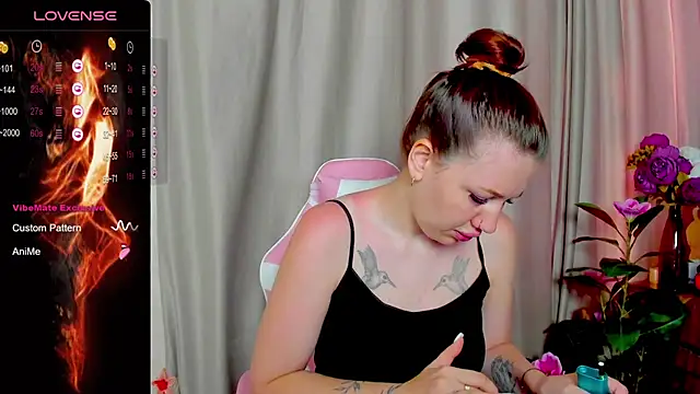 Arya Curves online show from July 3, 1:56 am