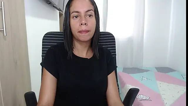 Snapshot of Valeria_Santos_ chatting on May 25, 2:01 pm Valeria Santos online show from May 25, 2:01 pm