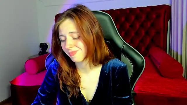 Snapshot of FreyaVeys chatting on June 18, 9:14 am FreyaVeys online show from June 18, 9:14 am