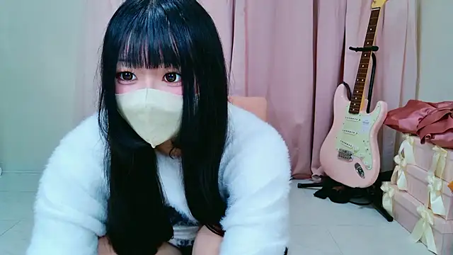 Snapshot of miko_jpnk chatting on May 24, 9:36 am miko jpnk online show from May 24, 9:36 am