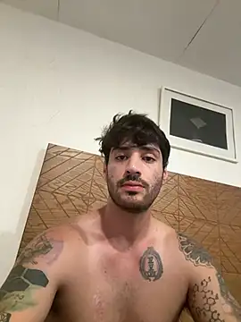 Snapshot of Antonello1223 chatting on May 20, 10:16 pm Antonello1223 online show from May 20, 10:16 pm