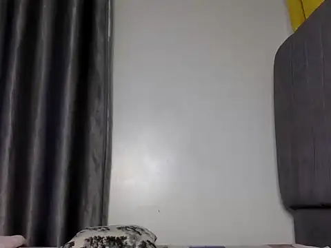 Snapshot of its_lanisha7 chatting on June 6, 12:05 am its lanisha7 online show from June 6, 12:05 am