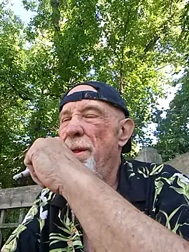 Dreamzluvz2 online show from June 20, 10:12 pm