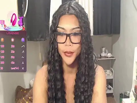 BeatrixGray02 online show from May 26, 4:25 pm