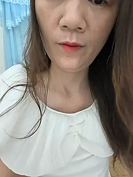 Snapshot of Lye_lovely chatting on June 21, 10:01 pm Lye lovely online show from June 21, 10:01 pm