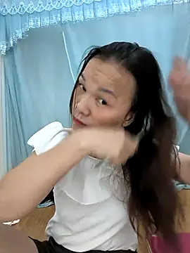 Snapshot of Lye_lovely chatting on July 10, 12:52 pm Lye lovely online show from July 10, 12:52 pm