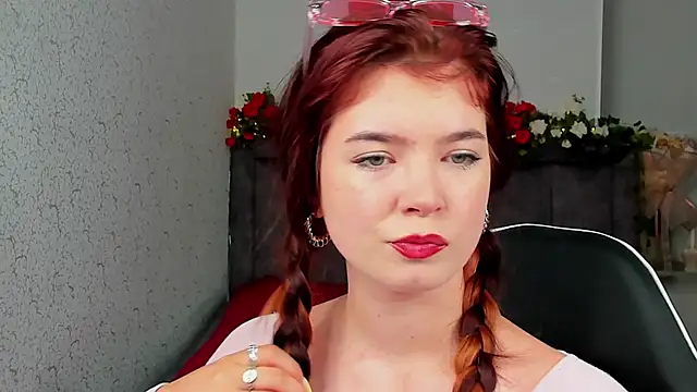 Snapshot of MelissaMay__ chatting on July 1, 10:20 pm MelissaMay online show from July 1, 10:20 pm