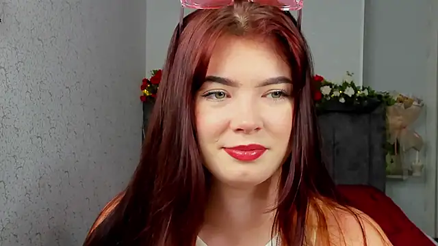 Snapshot of MelissaMay__ chatting on July 3, 6:14 pm MelissaMay online show from July 3, 6:14 pm