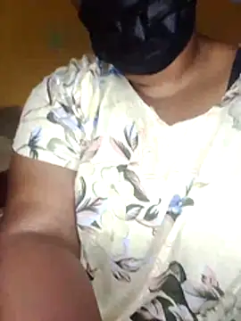 Snapshot of sharjana chatting on May 27, 7:55 pm sharjana online show from May 27, 7:55 pm