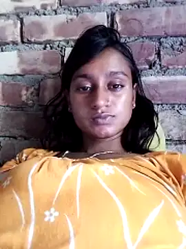 Snapshot of cuteRiya68 chatting on May 22, 6:20 am cuteRiya68 online show from May 22, 6:20 am