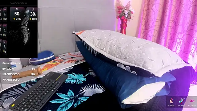 Snapshot of barbie_devon chatting on June 21, 9:23 am barbie devon online show from June 21, 9:23 am