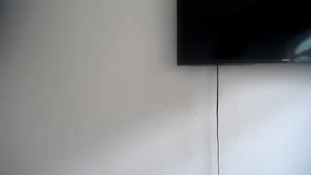 Snapshot of Fox_Loves chatting on June 4, 6:47 pm Fox Loves online show from June 4, 6:47 pm
