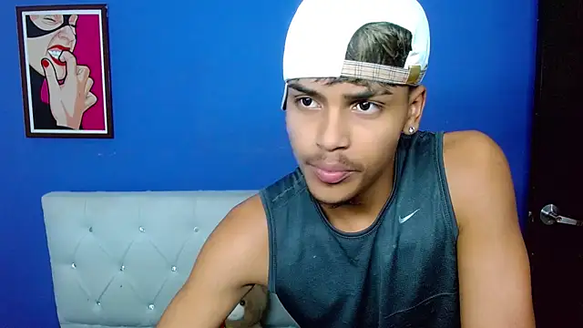 Snapshot of Angel_foxc13 chatting on June 9, 3:51 am Angel foxc13 online show from June 9, 3:51 am