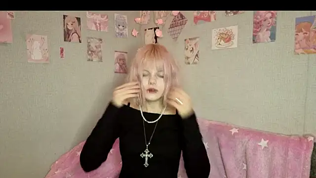Snapshot of VelvetAlice chatting on June 22, 9:12 pm VelvetAlice online show from June 22, 9:12 pm