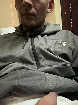 Snapshot of edwardhomp chatting on June 3, 10:51 am edwardhomp online show from June 3, 10:51 am